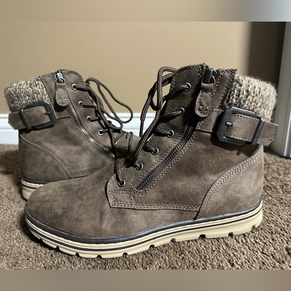 Women’s Cliffs Boots